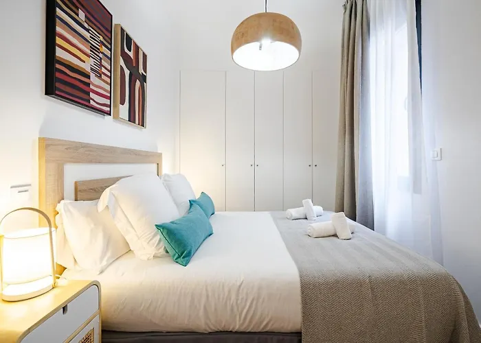 Feelathome Castilla Apartments