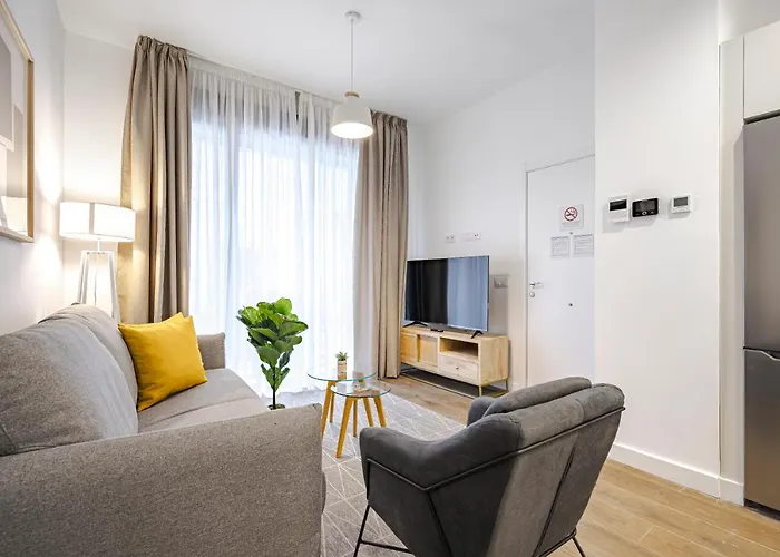 Feelathome Castilla Apartments